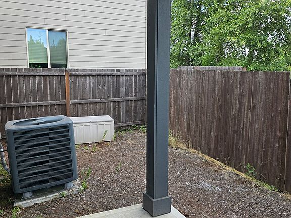 3rd image of 11223 NE 14th Ct