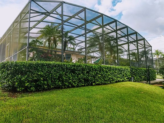 Fenced Yard - Pool Area