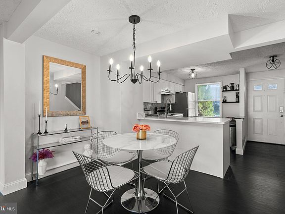 4th image of 11803 Elderberry Dr