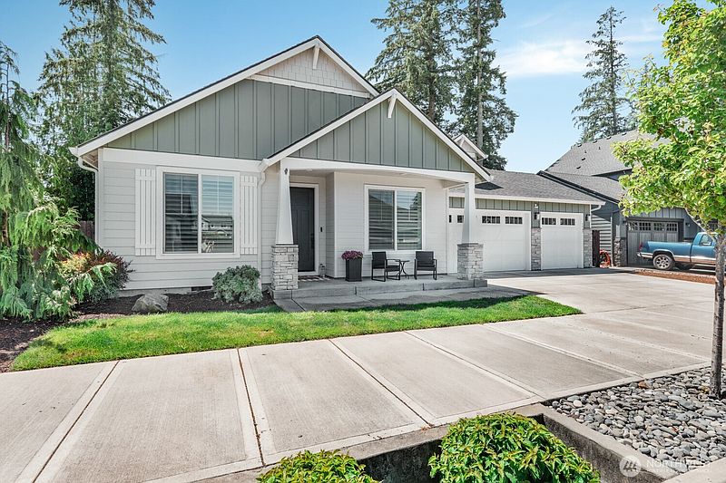 3rd image of 1947 SE 29th Street