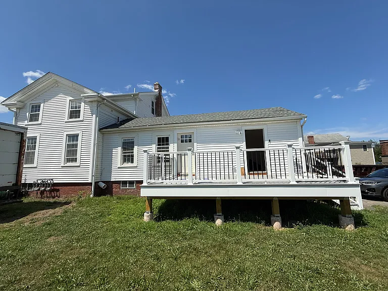159 Broad St #A — Photo 9