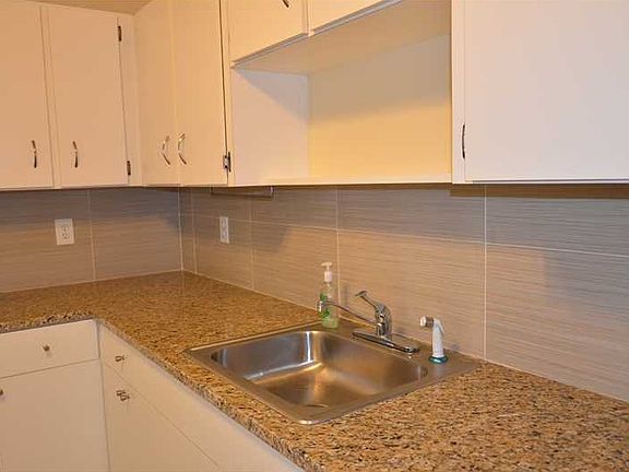 5th image of 12157 NW 36th Pl #2U