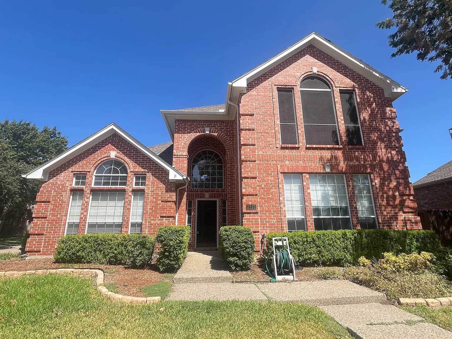 4 bed, 2847 sqft, $2,850 — Photo 1