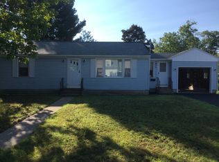 39 Dewey St, Rochester, NH 03867