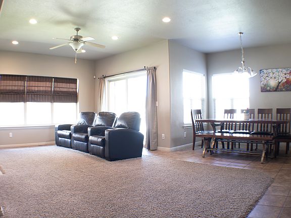 Family Room / Nook