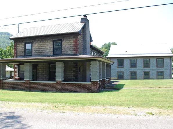 216 Gilley Ave E, Big Stone Gap, VA 24219