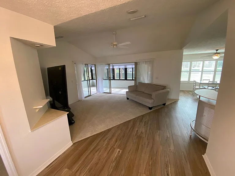 11049 SE 174th Loop — Photo 3