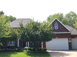 5911 S 88th St, Lincoln, NE 68526