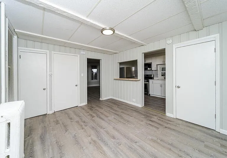 139 N Pine Ave — Photo 8