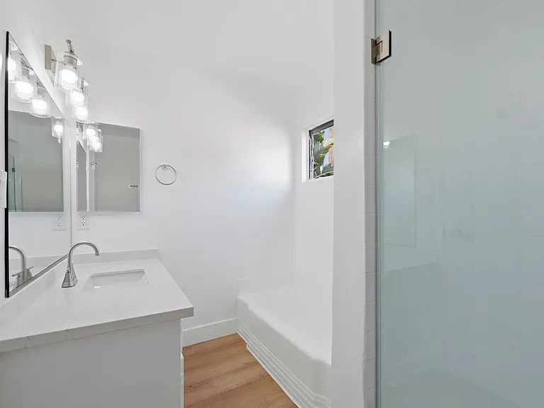 TALA Local at 1301 Havenhurst — Photo 40