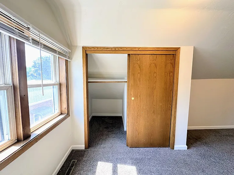 1628 Deckner Ave — Photo 11