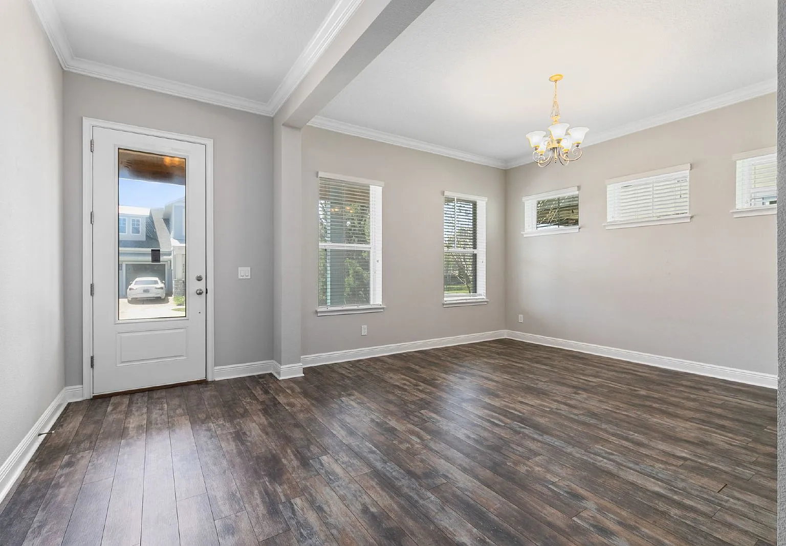 4 bed, 3.0 bath, 2130 sqft, $3,395 — Photo 3
