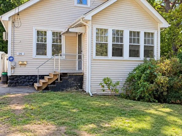 16 Winnipeg St, Worcester, MA 01607
