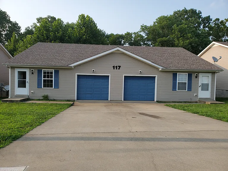 117 Maureen Dr #A — Photo 1