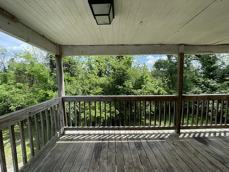 3873 S Amherst Hwy — Photo 17