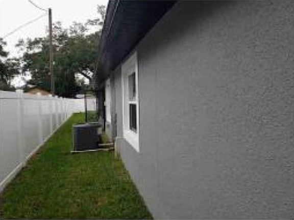 Side yard 