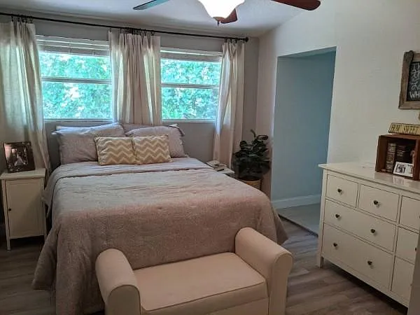 3190 Howard Ave — Photo 11