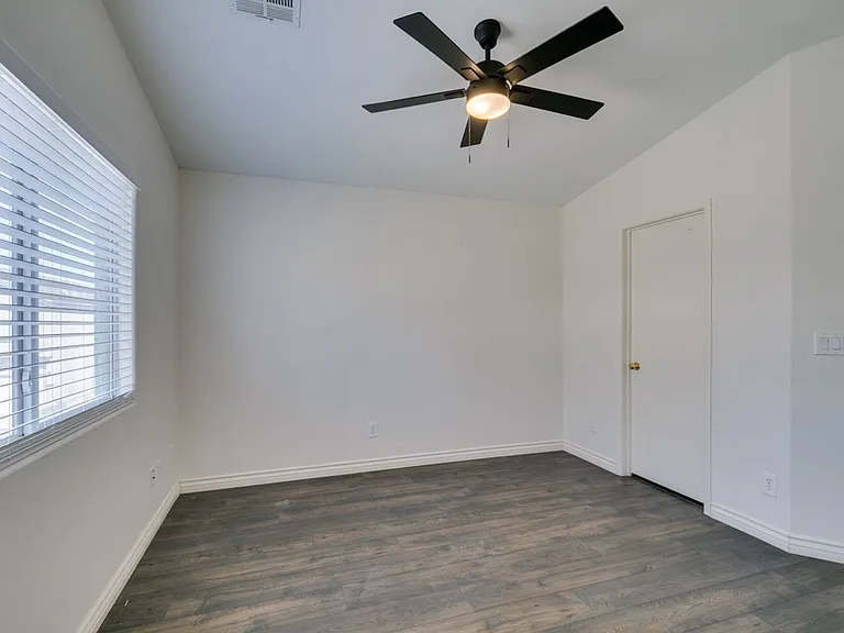 4663 Color Up Ct #102 — Photo 35