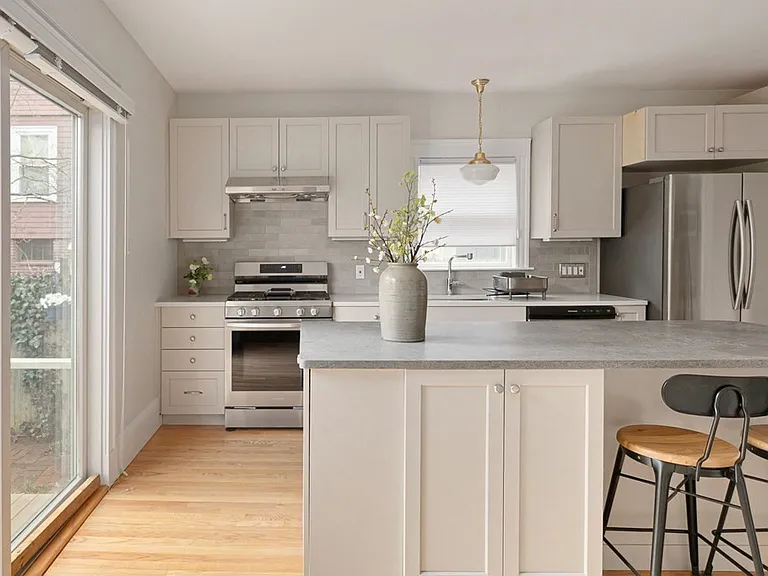 12 Chilton St #1 — Photo 3