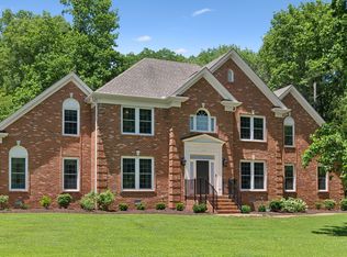 3208 Thoroughbred Dr, Hermitage, TN 37076