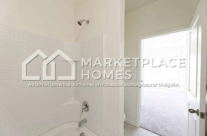 4924 N 192nd Ln — Photo 21