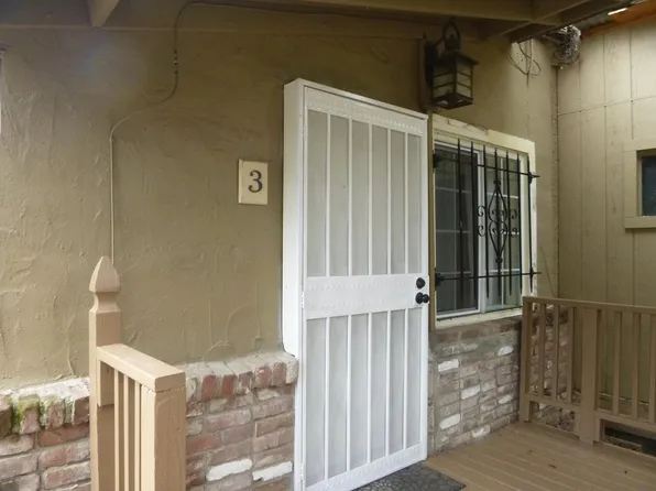 1020 F St APT 3, Sacramento, CA 95814