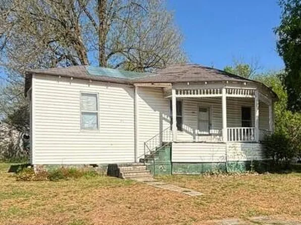 122 Ohio Ave, Etowah, TN 37331