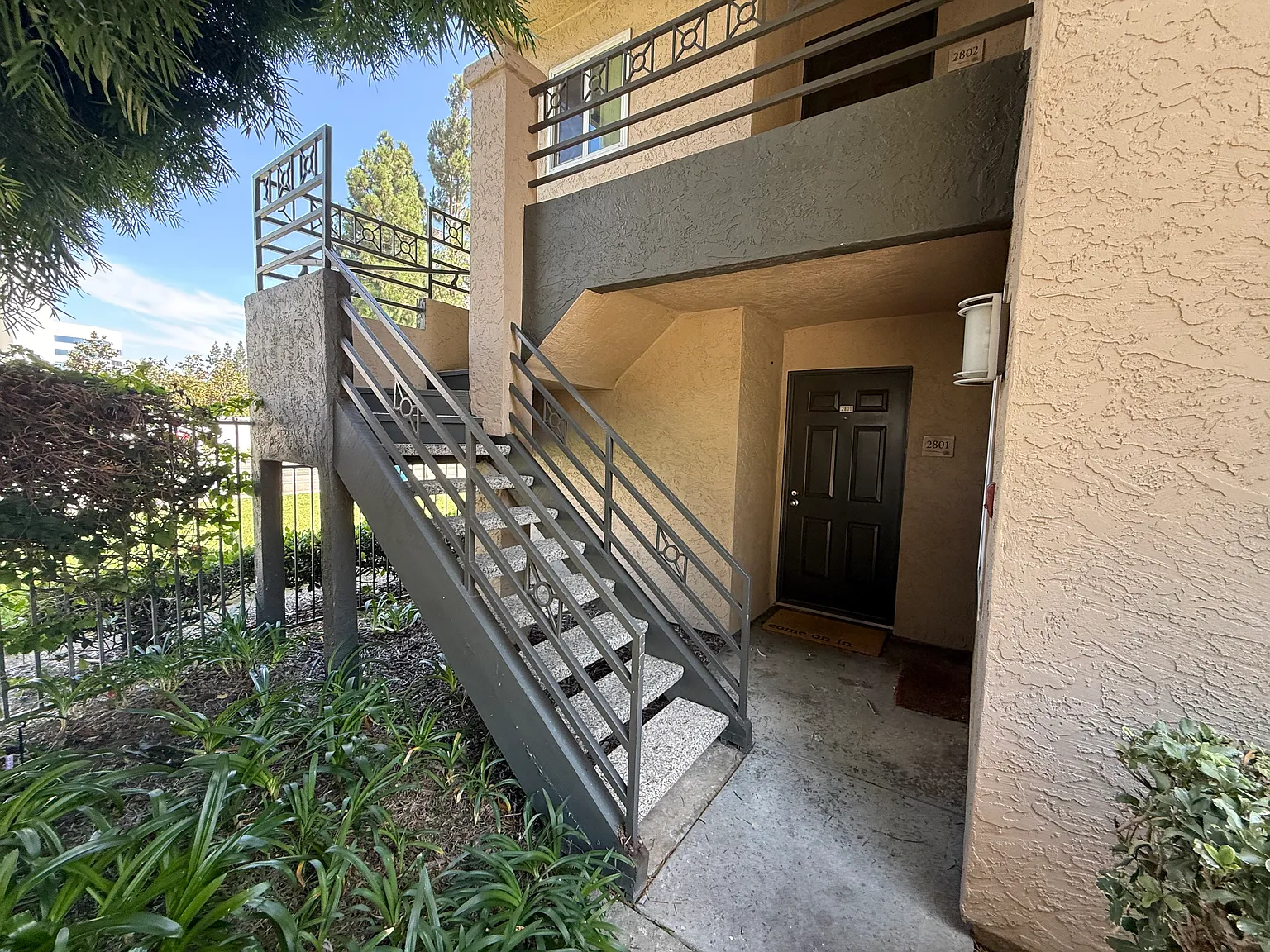 2 bed, 934 sqft, $2,950 — Photo 3