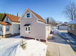111 Columbus Ave N, New Prague, MN 56071