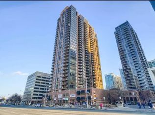 33 Sheppard Ave E #1408, Toronto, ON M2N 7K1