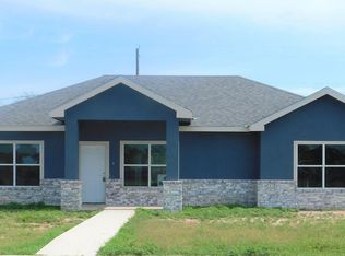 413 Guajillo Dr, Uvalde, TX 78801
