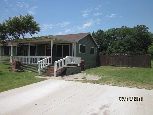 1st image of 605 Jackson St