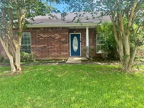 21 Stephens Ln Photo 1