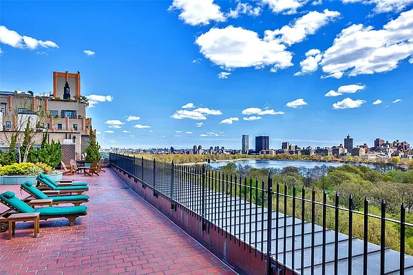 Sold by Corcoran | media 10