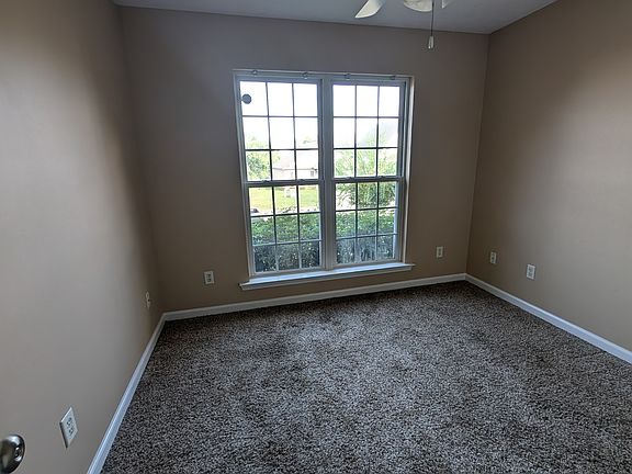 BR2. Carpet