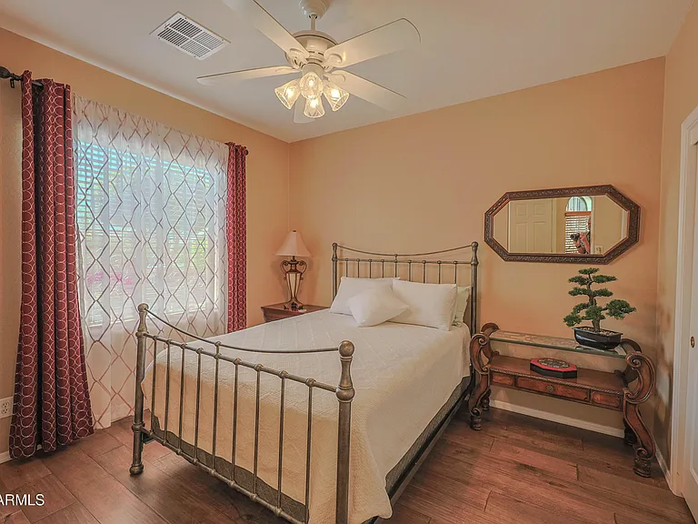 1916 W Spirit Ct — Photo 21