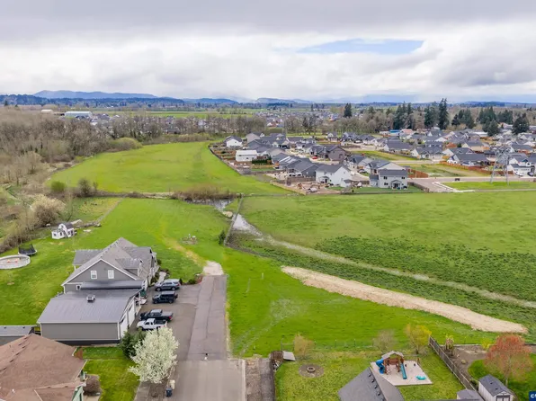 3250 Lauren Ave NE, Albany, OR 97321