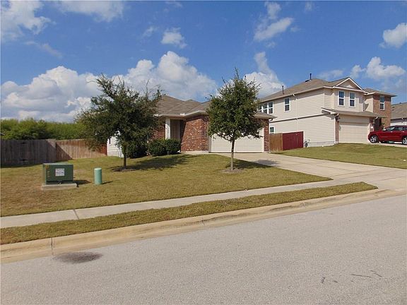 2nd image of 124 Hollis Ln
