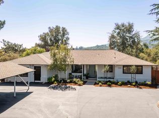12540 Robleda Rd, Los Altos Hills, CA 94022