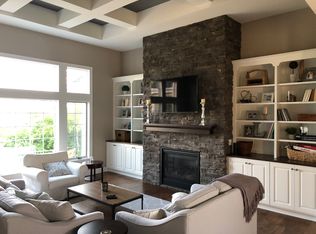 N6W30117 Bryn Dr, Waukesha, WI 53188