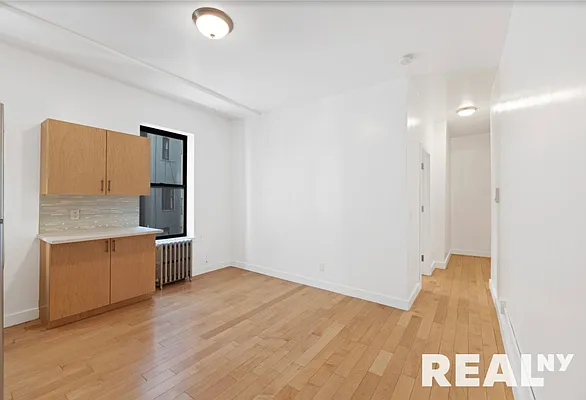 Rented by REAL New York | media 18