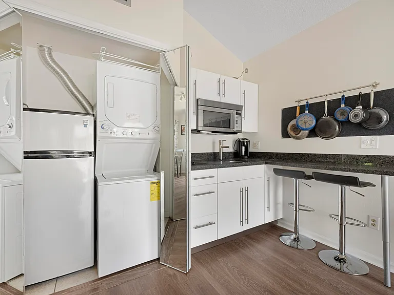 11863 Wimbledon Cir #543 — Photo 6