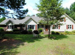 1211 Hill Harrell Rd, Effingham, SC 29541