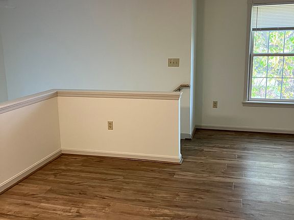 Dining/Stair Entrance