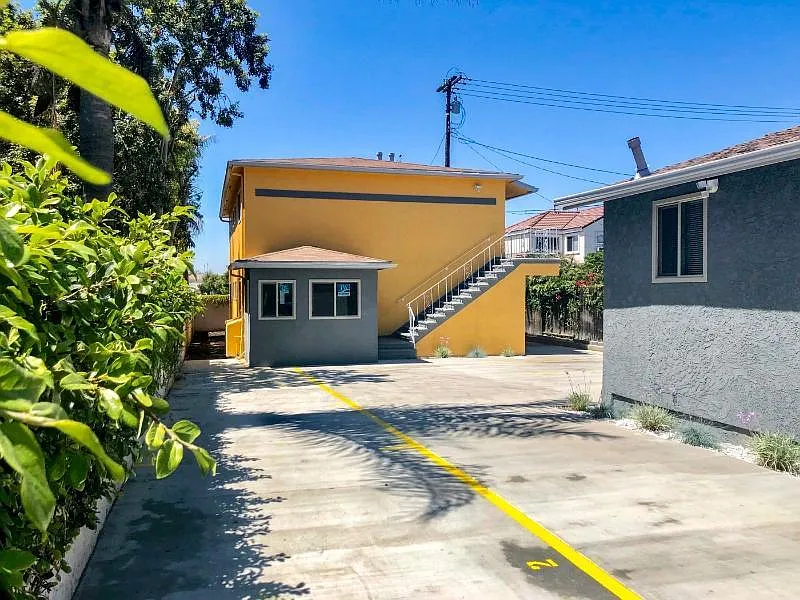 Building Photo - 1815 Junipero Ave #C