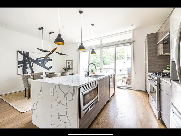 713 Moreland Ave SE #2 — Photo 15