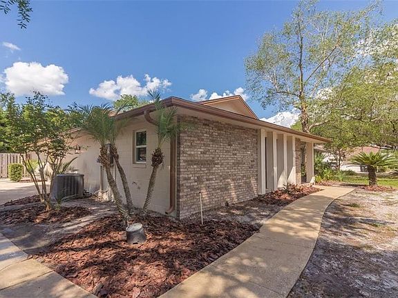 2nd image of 7333 Woodknot Ct