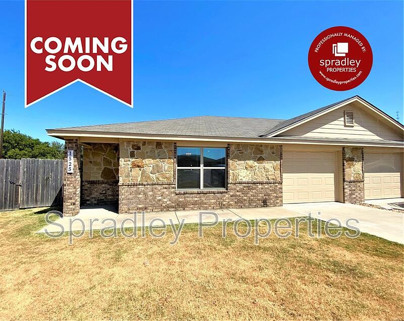 1st image of 1525 Brady Way