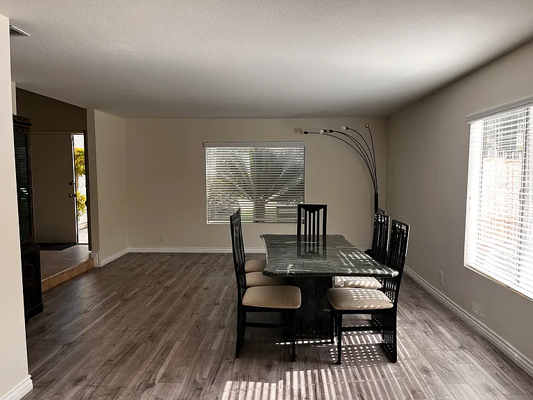 1657 Meadow Glen Rd — Photo 9