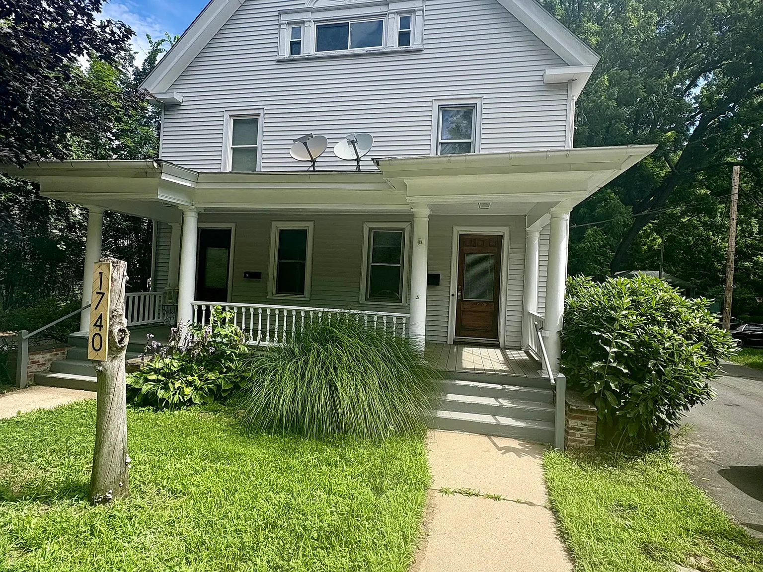 1740 Farmington Ave — Photo 1